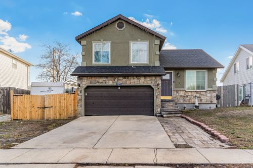 1071 W Amiga Dr, Salt Lake City, UT, 84104-2167 | Card Image