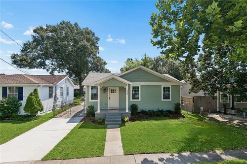 605 Gelpi Ave, Jefferson, LA, 70121-1527 | Card Image