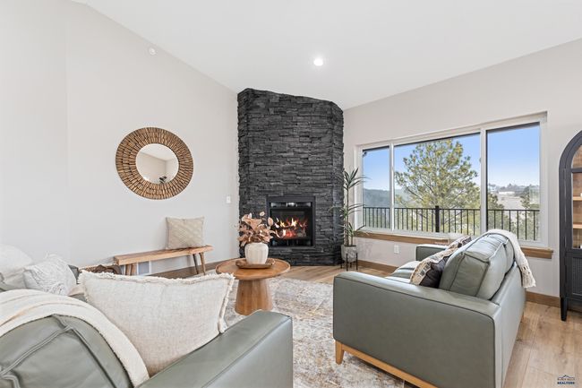 1230 Pinnacle Ct, Townhouse with 2 bedrooms, 2 bathrooms and null parking in Rapid City SD | Image 7
