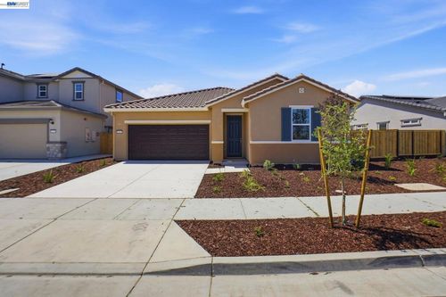 16047 Pirates Cove Ln, Lathrop, CA, 95330-7812 | Card Image