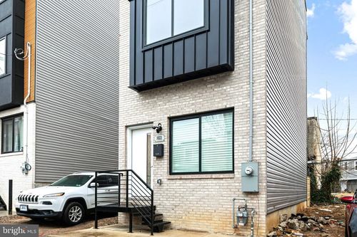 2650 Earp St, PHILADELPHIA, PA, 19146-3825 | Card Image