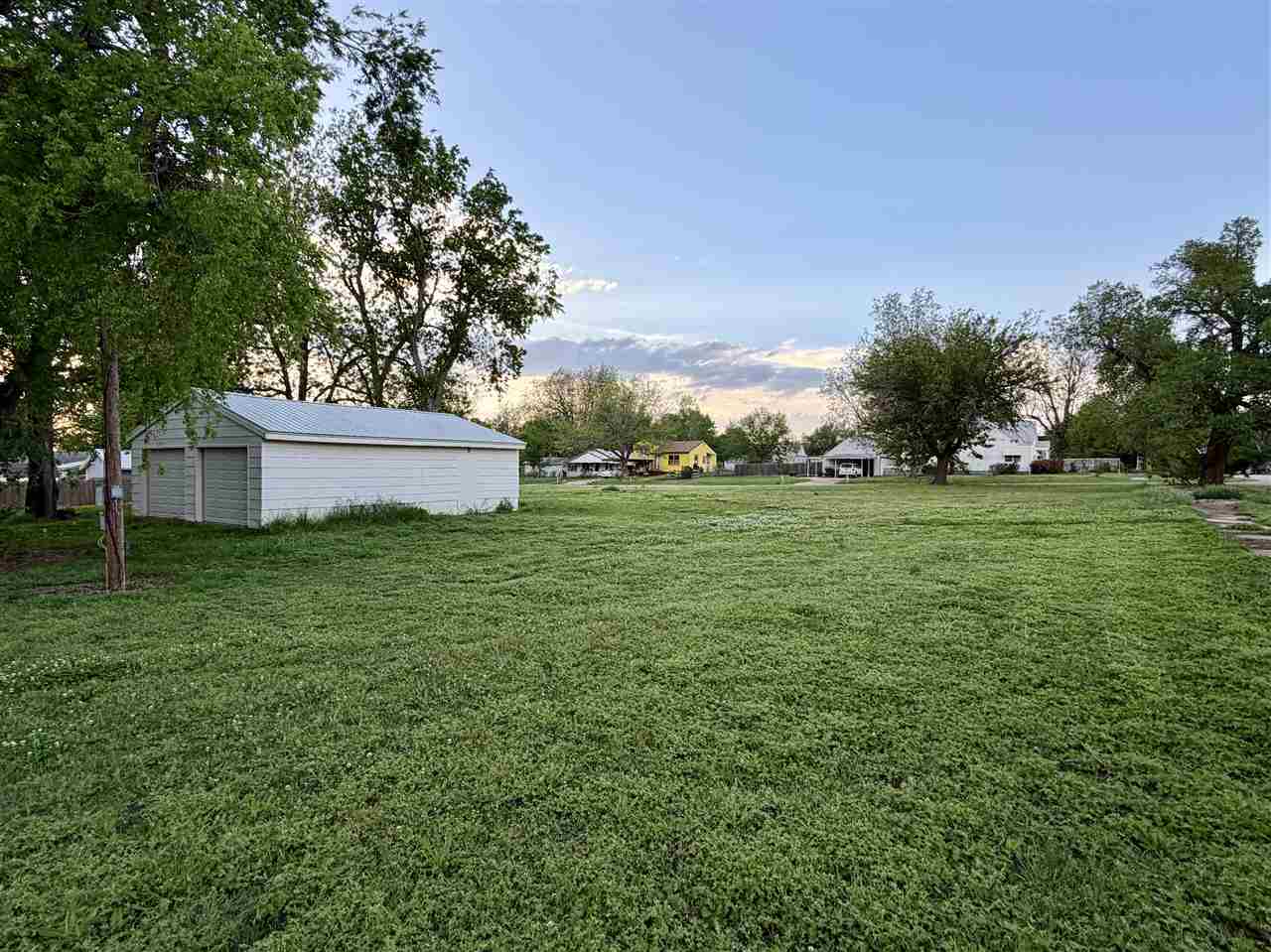 Land in Perry