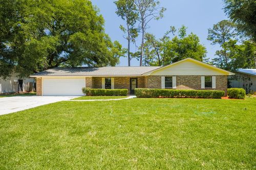 3911 Danube Cir, Valdosta, GA, 31605-7066 | Card Image