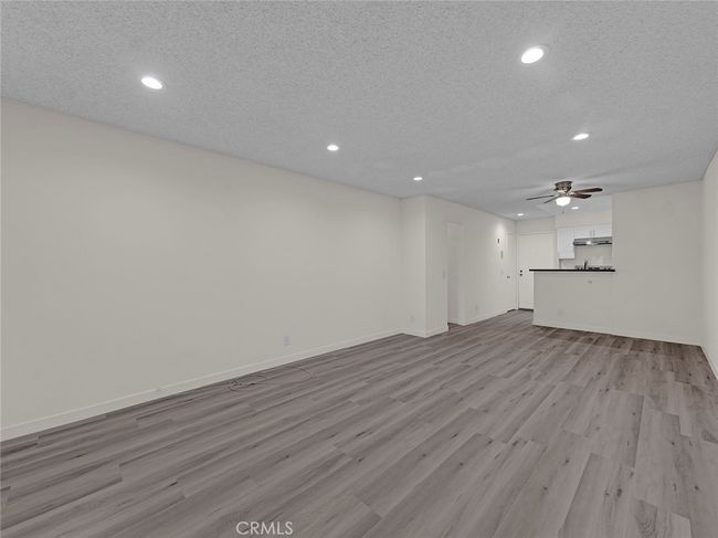 UNIT-107 - 20234 Cantara St, Condo with 2 bedrooms, 2 bathrooms and null parking in Winnetka CA | Image 13
