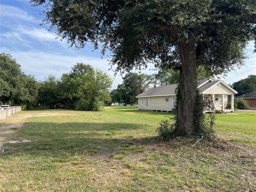 7234 Terrell St, Groves, TX, 77619-6308 | Card Image