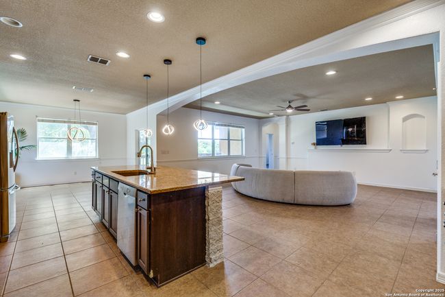 6222 Amber Rose, House other with 4 bedrooms, 4 bathrooms and null parking in San Antonio TX | Image 6
