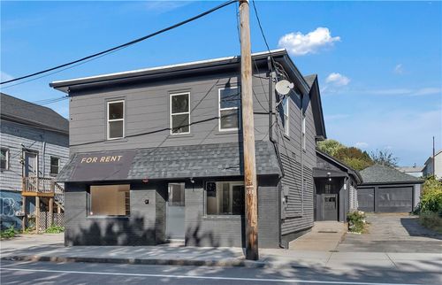 415 Broad St, Cumberland, RI, 02864-7820 | Card Image