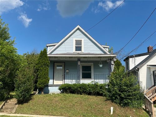 255 Hamilton Ave, Farrell, PA, 16121 | Card Image
