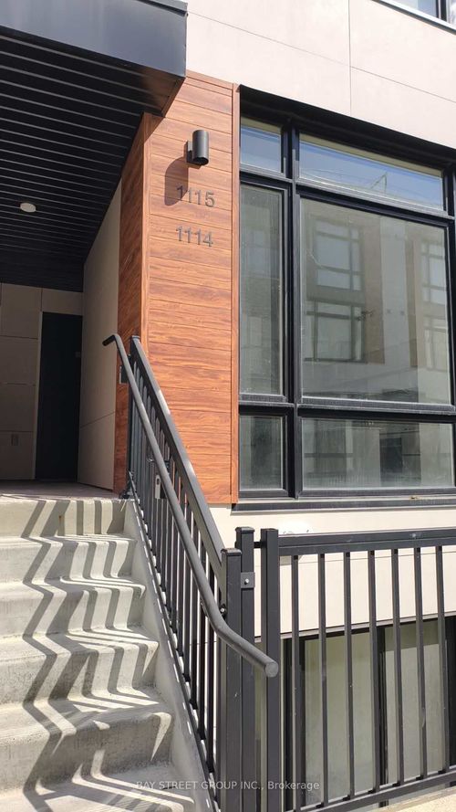 1114-12 David Eyer Rd, Richmond Hill, ON, L4S0N4 | Card Image