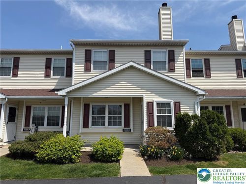 1004 Briarwood Dr, Bethlehem, PA, 18020-7585 | Card Image