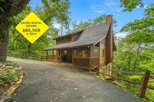 3342 Twin City Way, Pigeon Forge, TN, 37863 | Card Image