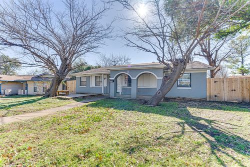 3908 Cody Ct, Irving, TX, 75062-4012 | Card Image