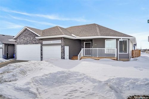 506 16th Ave, Humboldt, SK, S0K2A0 | Card Image