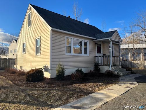 98 Wooster St, Bethel, CT, 06801-1829 | Card Image