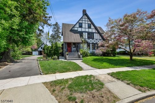 127 Severin Ct, Cranford, NJ, 07016-3140 | Card Image