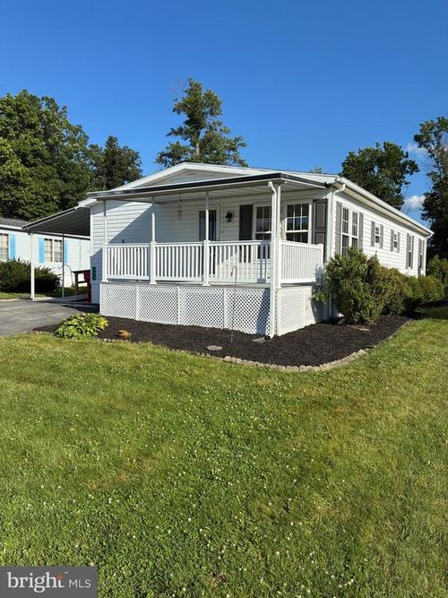 45-170 Cameo Dr, FAYETTEVILLE, PA, 17222-1090 | Card Image