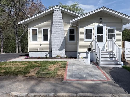 17 Sunnybank Ave, Rockland, MA, 02370-1324 | Card Image