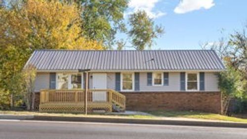 835 Peachers Mill Rd, Clarksville, TN, 37042-5419 | Card Image