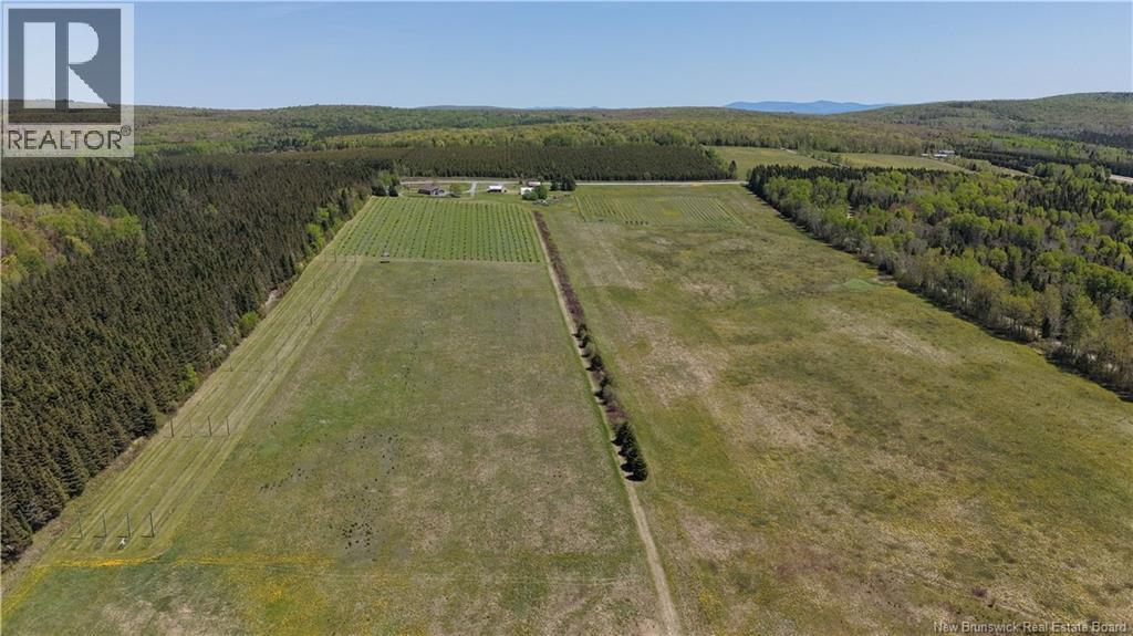 Land in Saint-Quentin 4