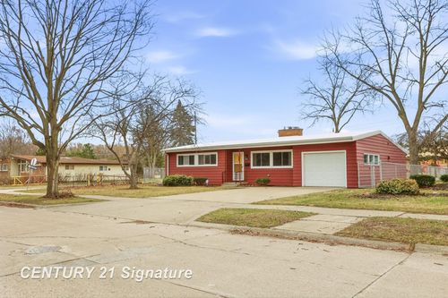2025 Carman Dr, Saginaw, MI, 48602-2915 | Card Image