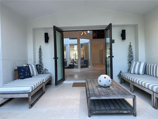 1028 88 Th St, House other with 5 bedrooms, 4 bathrooms and null parking in Surfside FL | Image 4
