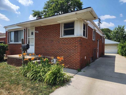 27605 Grant St, Saint Clair Shores, MI, 48081-3425 | Card Image