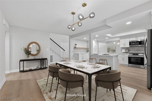 327 Esquina Dr, Henderson, NV, 89014-5136 | Card Image