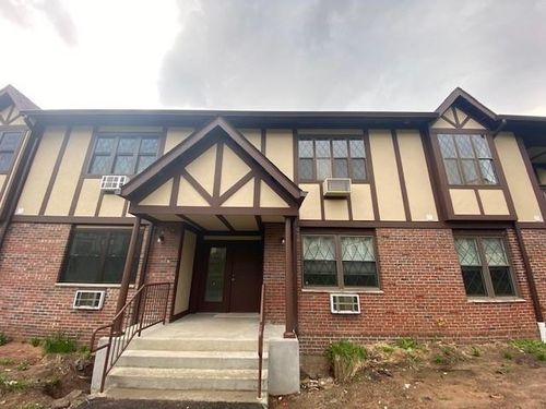 493 Sierra Vista Ln, Valley Cottage, NY, 10989-2732 | Card Image