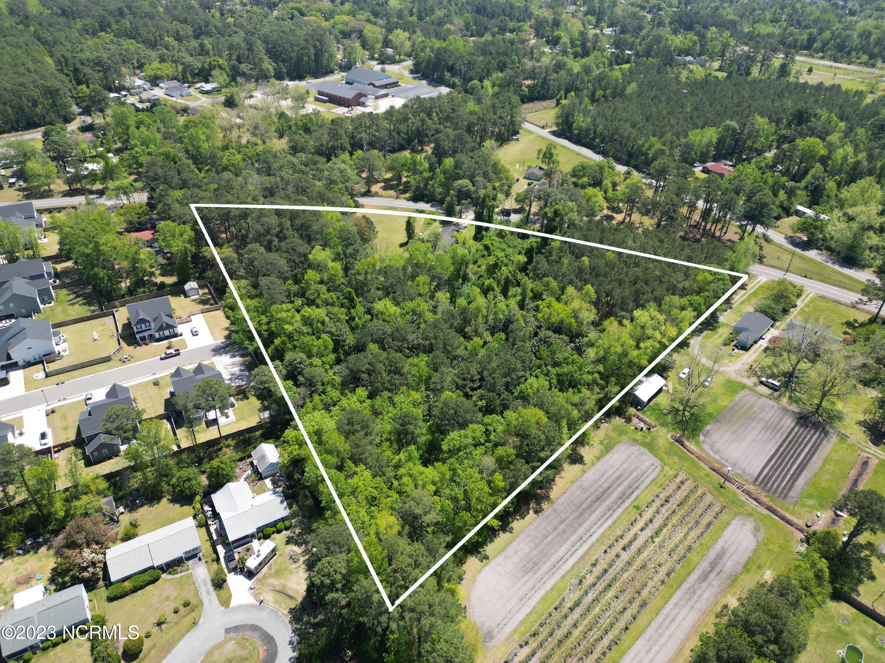 Grissom Rd, Wilmington, NC 28409