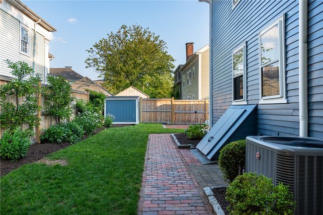 85 John St, House other with 5 bedrooms, 2 bathrooms and 2 parking in Providence RI | Image 33