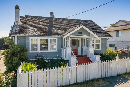 292 Machleary St, Nanaimo, BC, V9R2G6 | Card Image