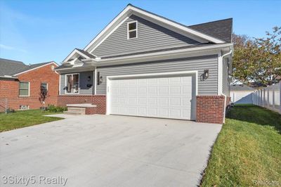 1759 2 Nd Street, Home with 3 bedrooms, 2 bathrooms and null parking in Wyandotte MI | Image 3