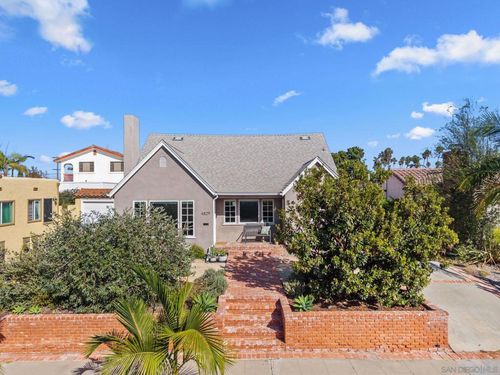 4829 Oregon St, San Diego, CA, 92116 | Card Image