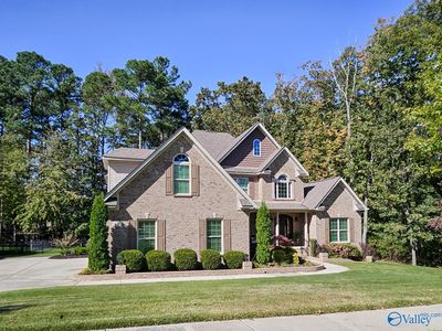 10 Verdant Circle Se, House other with 4 bedrooms, 3 bathrooms and null parking in Huntsville AL | Image 1