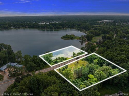 2770 Bogie Lake Rd, White Lake, MI, 48386-3626 | Card Image