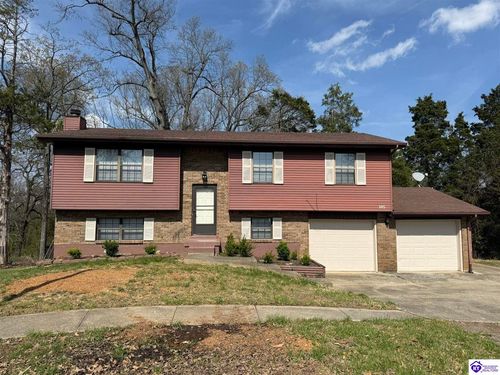 105 Candy Ct, Radcliff, KY, 40160-1987 | Card Image