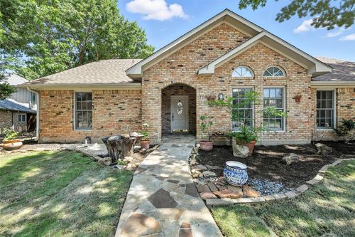 708 Dove Cir, Coppell, TX, 75019-4115 | Card Image