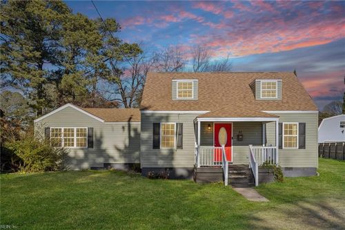 35 Westover St, Hampton, VA, 23669-2172 | Card Image