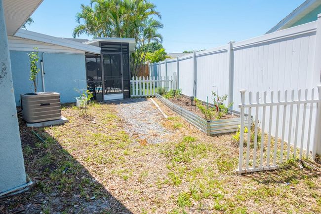 489 Fox Run Trl, House other with 3 bedrooms, 2 bathrooms and null parking in APOLLO BEACH FL | Image 40