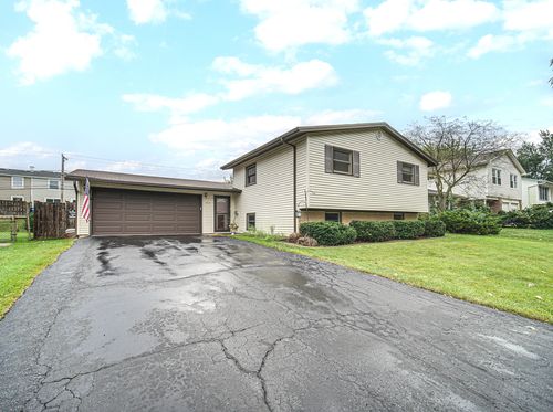 7515 Northway Drive, Hanover Park, IL, 60133 | Card Image
