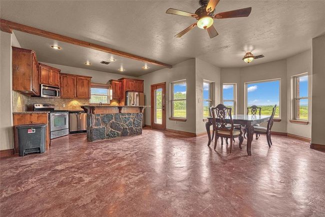 21698 Sw Coombs Rd, House other with 4 bedrooms, 4 bathrooms and null parking in Cache OK | Image 11