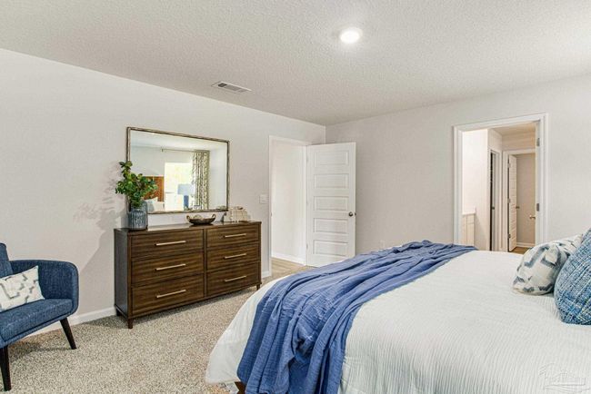 2790 Chevy Cir, House other with 5 bedrooms, 3 bathrooms and 2 parking in Pace FL | Image 5