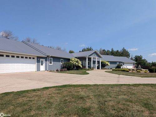 2495 Lone Tree Rd, Humboldt, IA, 50548-8810 | Card Image