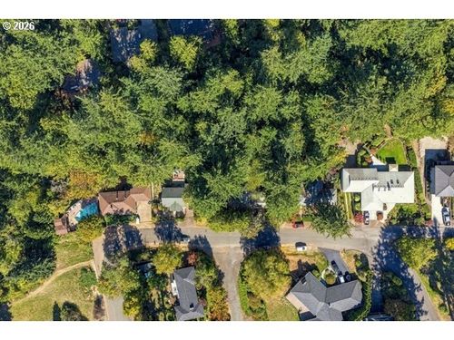 2211 Sw Martha St, Portland, OR, 97239 | Card Image