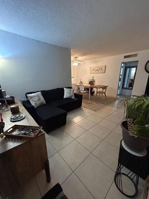 104-1100 Ne 1st Ct, Hallandale Beach, FL, 33009-4411 | Card Image
