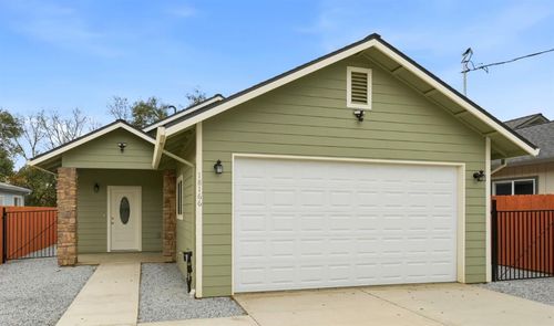 18166 7th Ave, Jamestown, CA, 95327-9664 | Card Image