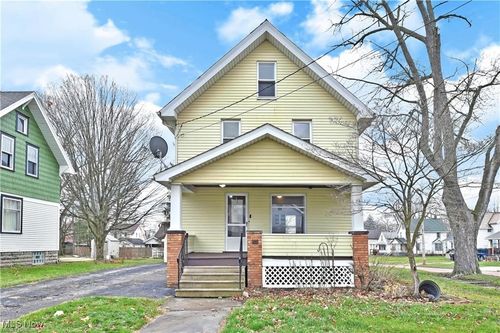 351 Laird Ave Ne, Warren, OH, 44483-5228 | Card Image