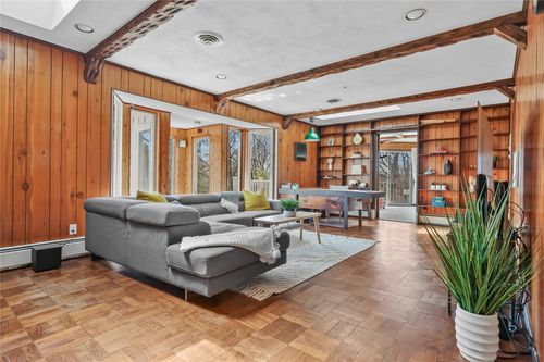 225 Hunter Ave, Sleepy Hollow, NY, 10591-1316 | Card Image