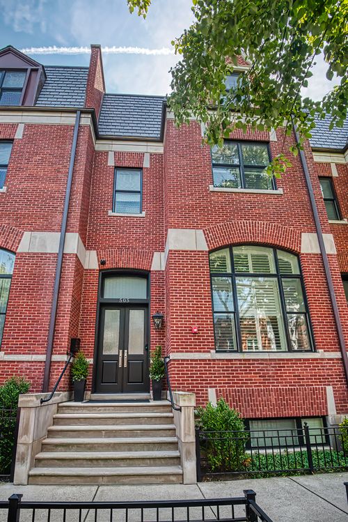 505 W Menomonee St, CHICAGO, IL, 60614-5211 | Card Image