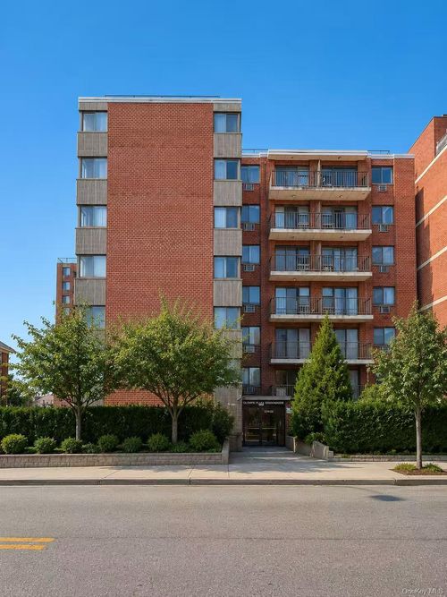 1a-139-35 35th Ave, Flushing, NY, 11354-3529 | Card Image